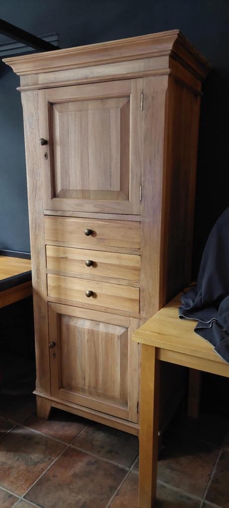 Teakhouten kast – landelijke stijl, Antiek en Kunst, Antiek | Meubels | Kasten, Ophalen