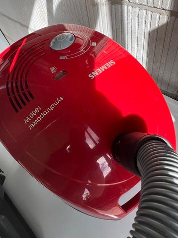 Siemens stofzuiger 1800watt weinig gebruikt beschikbaar voor biedingen