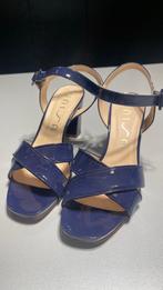 UNISA - blauwe lak lederen schoenen /pumps als nieuw! mt 40, Blauw, Zo goed als nieuw, Sandalen of Muiltjes, Ophalen of Verzenden
