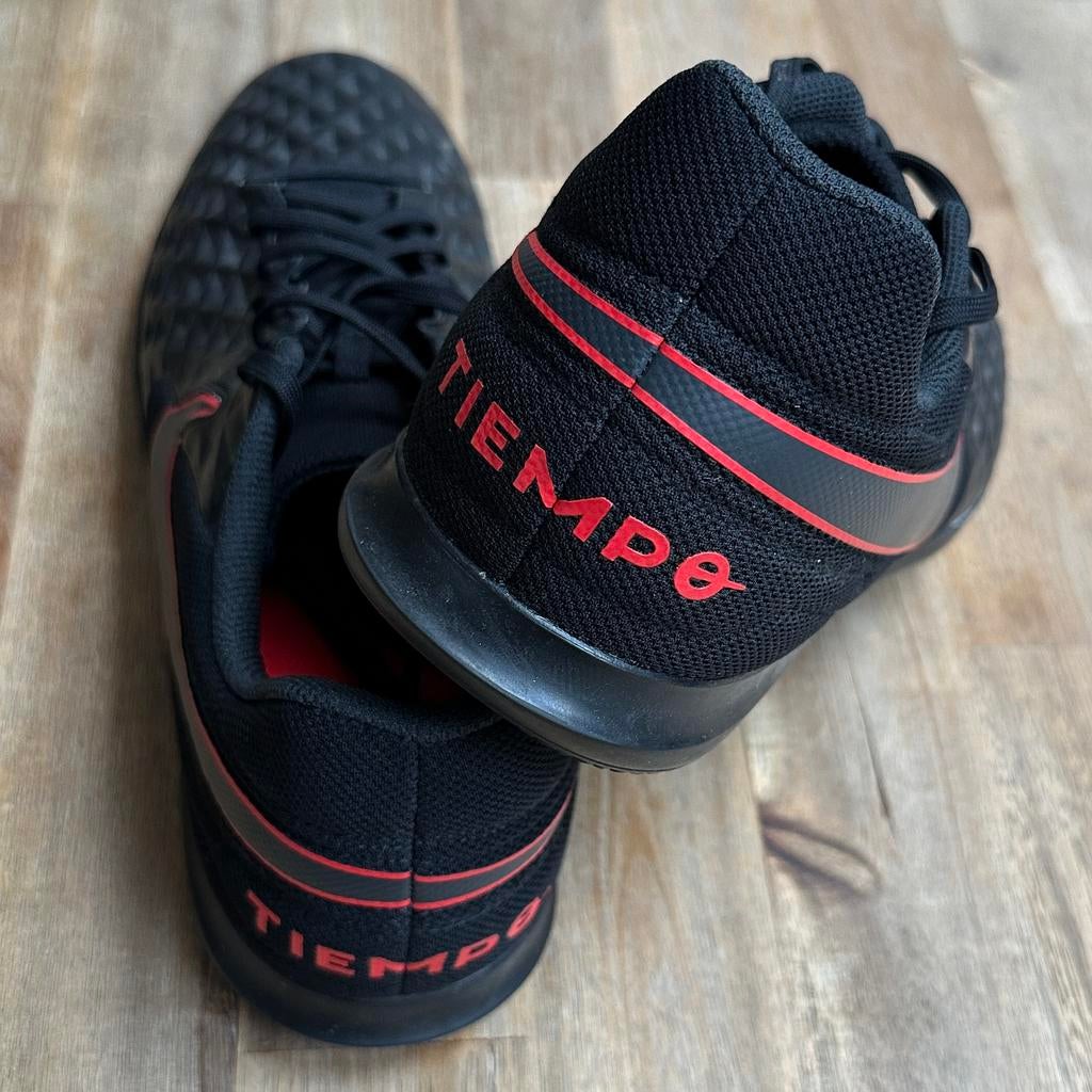 Nike Tiempo Legend 8 Club IC indoor/futsal – maat 46, Gebruikt, Maat XL, Schoenen, Ophalen of Verzenden