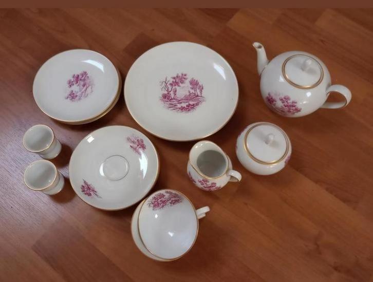 2 persoons ontbijtserviesje van Fürstenberg wit roze goud, Huis en Inrichting, Keuken | Servies, Nieuw, Compleet servies, Overige stijlen