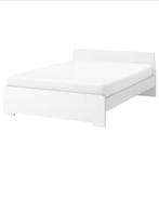 Bed with mattress size 160x200, Ophalen of Verzenden, Zo goed als nieuw, Tweepersoons