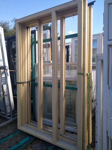 3 x raamkozijn voor vast glas beschikbaar voor biedingen