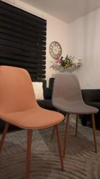4 eetkamer stoelen (2 roze, 2 grijze) stoelhoezen mogelijk, Ophalen of Verzenden, Gebruikt, Overige kleuren