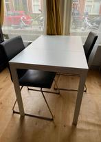 Uitschuifbare eettafel (2-4 pers) + 2 stoelen, 50 tot 100 cm, Kunststof, Gebruikt, Rechthoekig