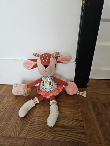 Lillieputiens multiactiviteitenhertje Stella beschikbaar voor biedingen