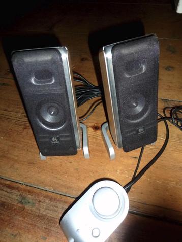 Logitech Soundsystem (?) speakers + bediening  beschikbaar voor biedingen