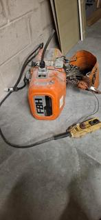 Elektrische kettingtakel 500kg, Ophalen, Gebruikt, Elektrisch