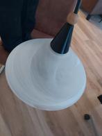 2 hanglampen glas met metaal plafondlampen goed als nieuw, Ophalen of Verzenden, Zo goed als nieuw, Glas, Minder dan 50 cm