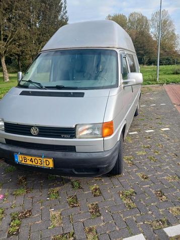 TK: Volkswagen T4 2.5 TDI 2002 lichtgrijs Camperbusje. beschikbaar voor biedingen