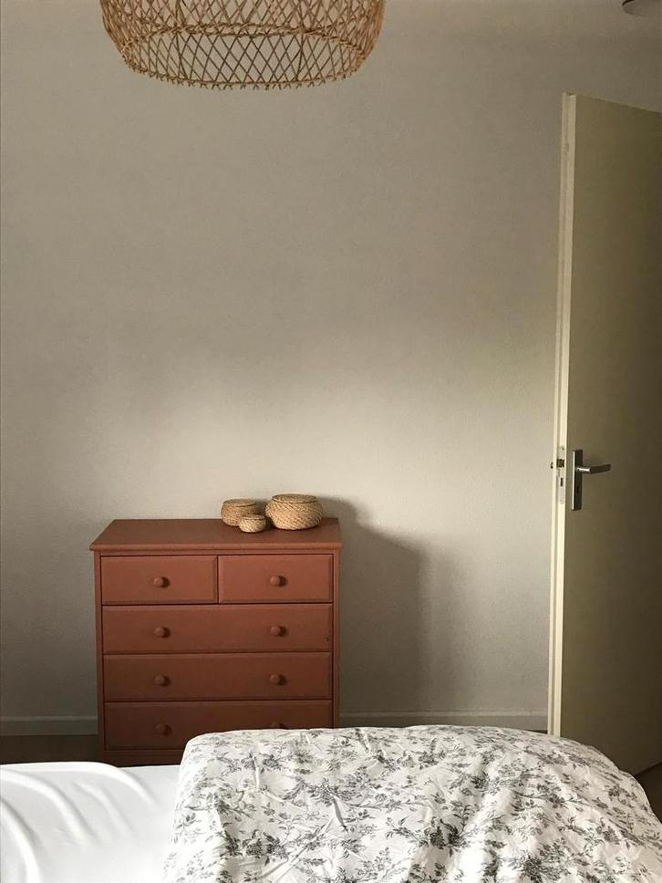 (Oud) roze kast met lades, Huis en Inrichting, Kasten | Dressoirs, Gebruikt, 50 tot 100 cm, 25 tot 50 cm, Met lade(s), Overige materialen