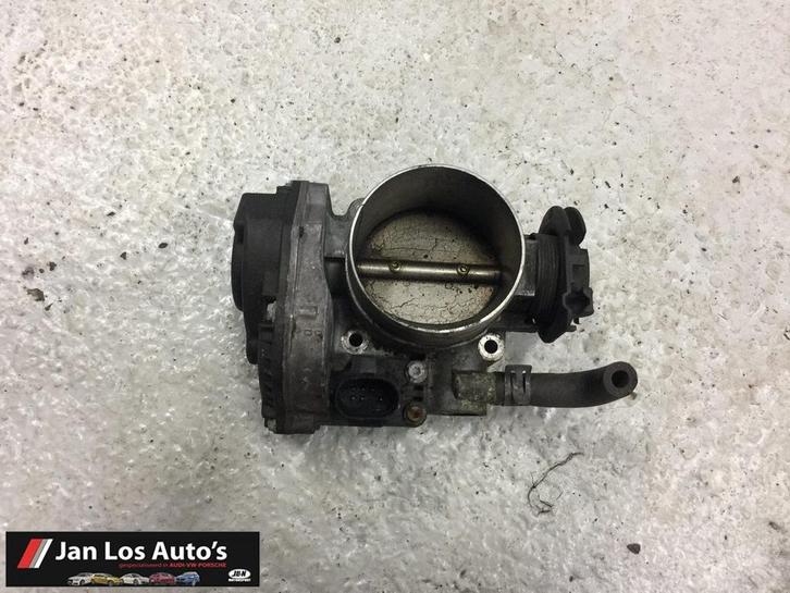 Gasklephuis Volkswagen Golf IV Passat ('97-'04) 021133066, Auto-onderdelen, Brandstofsystemen, Volkswagen, Gebruikt, Ophalen of Verzenden