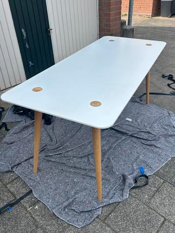 Eettafel Trendig 2013 Ikea (Limited Edition) beschikbaar voor biedingen