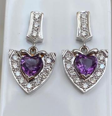 18 karaat Witgouden Oorbellen met Diamanten en Amethisten beschikbaar voor biedingen