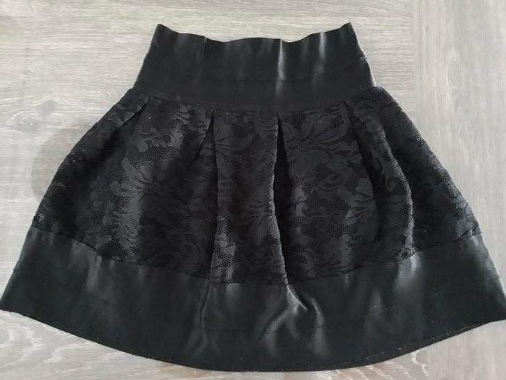 Leuk zwart rokje maat s, Kleding | Dames, Rokken, Zo goed als nieuw, Maat 36 (S), Zwart, Boven de knie, Ophalen of Verzenden
