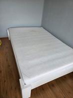 140x220Matras en/of bed met lattenbodem met beddengoed, Ophalen, Gebruikt