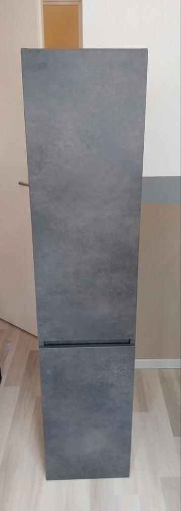 Te koop: Antracietgrijze badkamerkast – 160 cm hoog (nieuwst beschikbaar voor biedingen