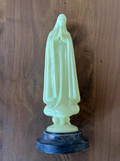 Vintage retro maria beeld fluor materiaal, Verzamelen, Religie, Gebruikt, Christendom | Katholiek, Beeld(je), Verzenden