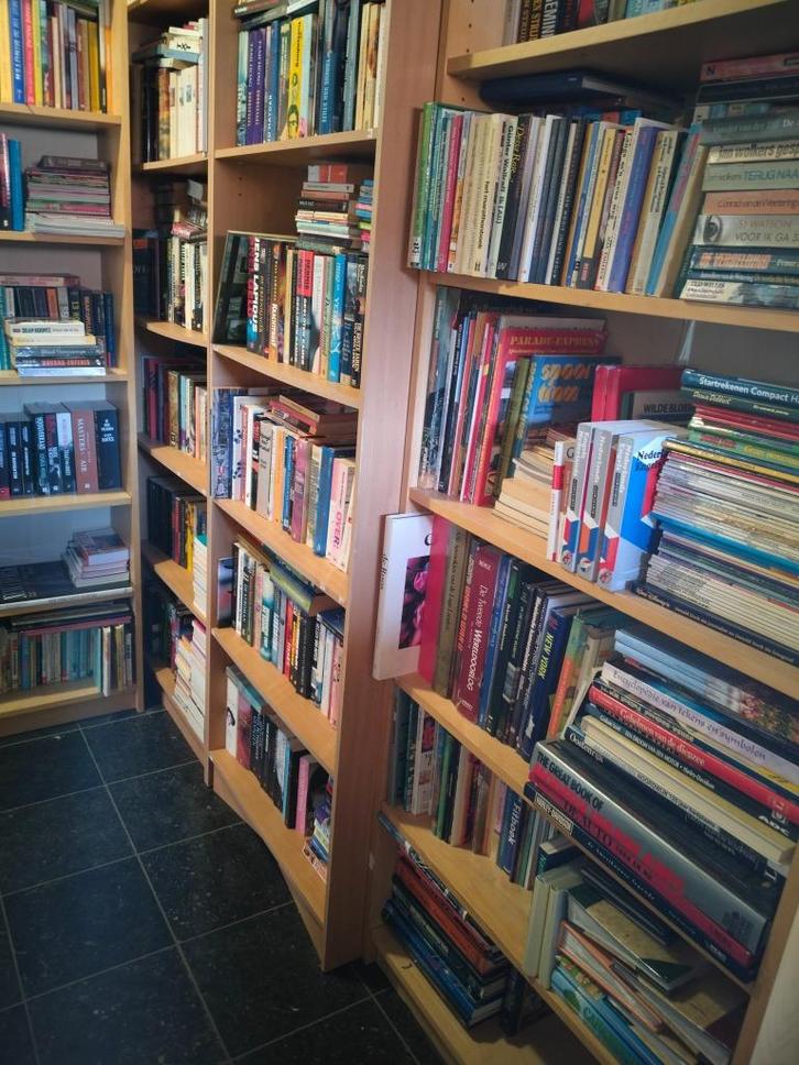 Diverse boeken van diverse schrijvers deel 1, Boeken, Overige Boeken, Gelezen, Ophalen