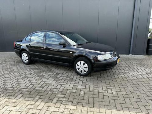 Volkswagen Passat 1.6 NW APK!, Auto's, Volkswagen, Bedrijf, Te koop, Passat, ABS, Airbags, Alarm, Centrale vergrendeling, Elektrische buitenspiegels