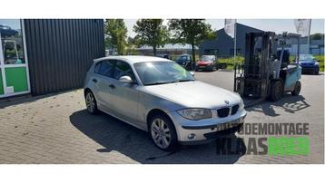 Koplamp rechts van een BMW 1-Serie beschikbaar voor biedingen