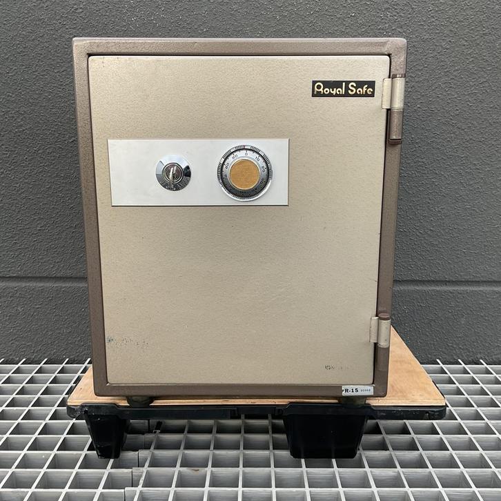Brandwerende kluis van Royal Safe R15, Huis en Inrichting, Brandblussers en Brandkasten, Zo goed als nieuw, Ophalen