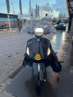 Vespa GTS 300 - Bouwjaar 2023, Fietsen en Brommers, Scooters | Vespa, Ophalen, Gebruikt, Overige modellen, 300 cc