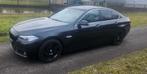 BMW 5-Serie 520I luxury edition bj 2014 Zwart ,leer, Auto's, Achterwielaandrijving, Zwart, 4 cilinders, 2000 kg