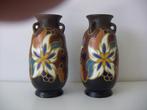 2x Zenith Gouda plateel keramiek vazen jr.ca1925. Dec. Daisy, Ophalen of Verzenden