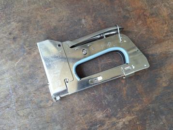 Rapid R28 kabeltacker beschikbaar voor biedingen