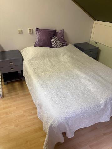 Tweepersoonsbed 140x200cm