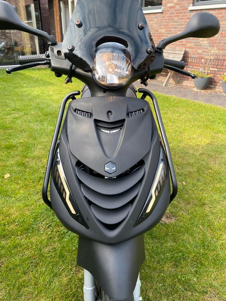 Piaggio Zip Iget 2024, Fietsen en Brommers, Scooters | Piaggio, Zo goed als nieuw, Zip, Maximaal 45 km/u, Benzine, Ophalen