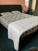 Zwarte barokstof boxspring met zwarte nachtkastjes 180/210, Ophalen, Barok, Tweepersoons, Zo goed als nieuw