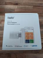 Tado Starter Kit (Smart Radiotor Thermostat + Bridge), Ophalen of Verzenden, Zo goed als nieuw