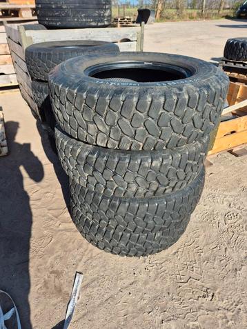 continental 225/75R16 moet weg! beschikbaar voor biedingen