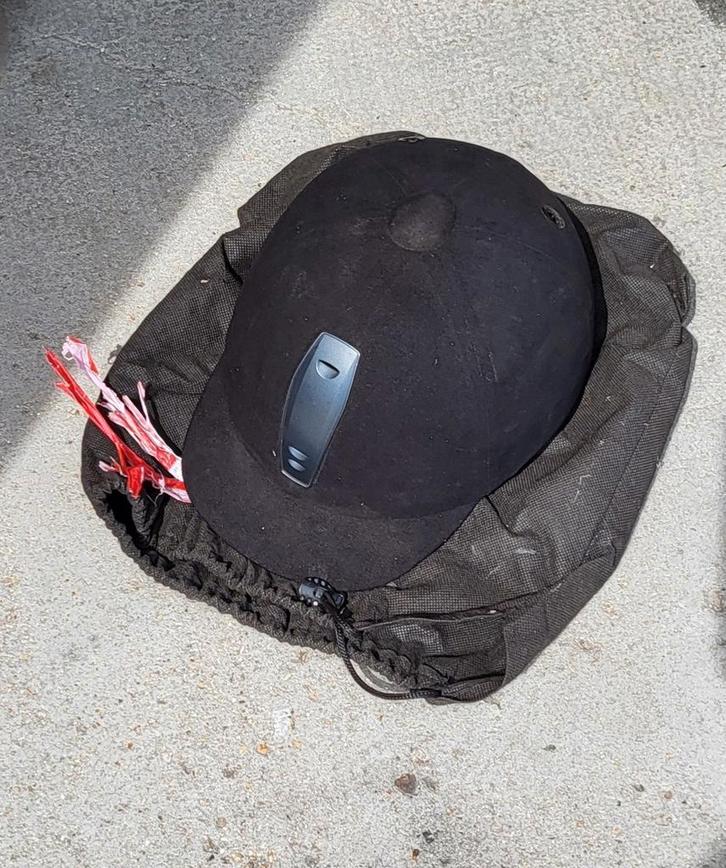 Harry's Horse zgan cap maat 59, Dieren en Toebehoren, Paardrijkleding, Zo goed als nieuw, Cap, Dressuur, Ophalen