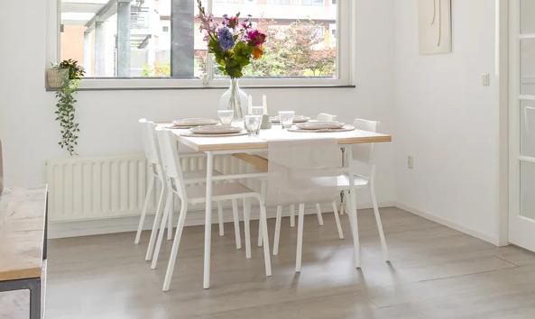 Användbar bamboe tafel met 4 stoelen Teodores, Huis en Inrichting, Tafels | Eettafels, Zo goed als nieuw, 50 tot 100 cm, 150 tot 200 cm