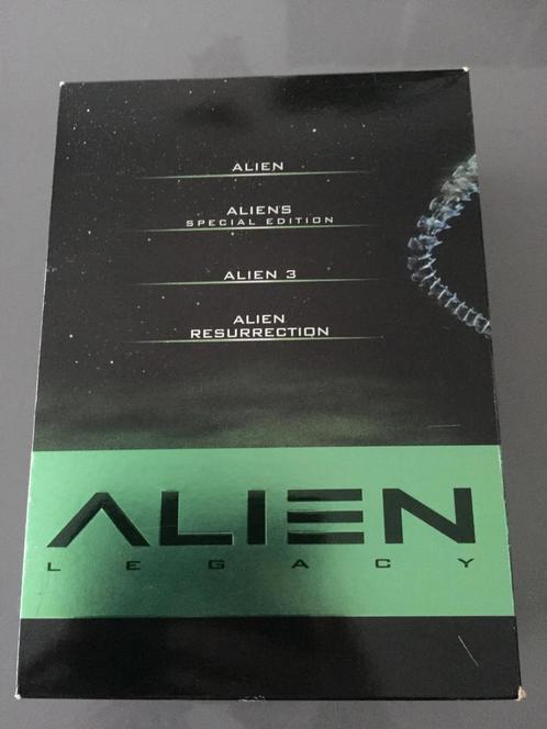 Dvd box alien seizoen 1 t/m 3 en resurrection., Cd's en Dvd's, Dvd's | Science Fiction en Fantasy, Vanaf 16 jaar, Ophalen