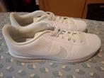 Super mooie witte NIKE schoenen, Wit, Nike, Ophalen of Verzenden, Sneakers of Gympen