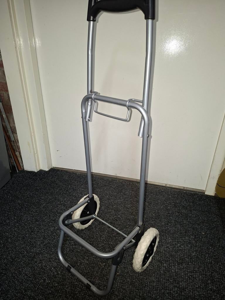 Handige trolley, Gebruikt, Onbekend, Ophalen of Verzenden, Handmatig