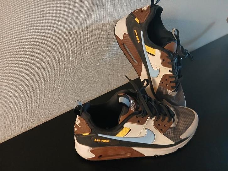 Nike Air Max Classic - Maat 42 - ZGAN, Kleding | Heren, Schoenen, Zo goed als nieuw, Sneakers of Gympen, Bruin, Ophalen of Verzenden