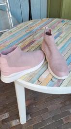 Uggs enkellaarsje met fluffy roze sok maat 43, UGG, Lage of Enkellaarzen, Ophalen of Verzenden, Zo goed als nieuw