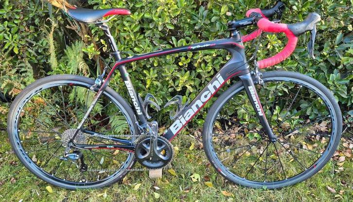 Bianchi Infinito CV Racefiets - Carbon., Fietsen en Brommers, Fietsen | Racefietsen, Zo goed als nieuw, Overige merken, 15 tot 20 versnellingen
