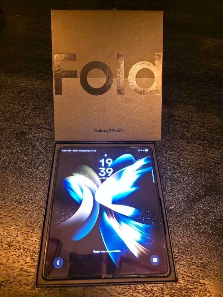 Z FOLD 4 VERKOCHT, Telecommunicatie, Mobiele telefoons | Samsung, Ophalen, Zwart, Touchscreen, Zo goed als nieuw