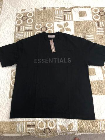 Essentials shirt wit en zwart beschikbaar 