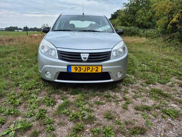 Dacia Sandero 1.2 16V 2009 Grijs Nieuwe apk airco beschikbaar voor biedingen