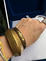 Vintage Wide Brass Cuff Bangle . Bracelet - Textured., Sieraden, Tassen en Uiterlijk, Armbanden, Verzenden, Zo goed als nieuw