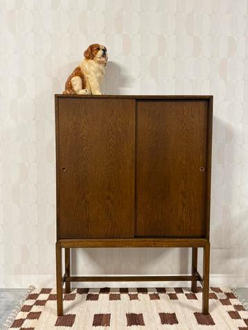 Vintage Scandinavisch design wandkast sideboard dressoir beschikbaar voor biedingen
