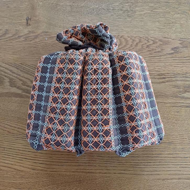 Vintage theemuts, Antiek en Kunst, Antiek | Keukenbenodigdheden, Ophalen of Verzenden