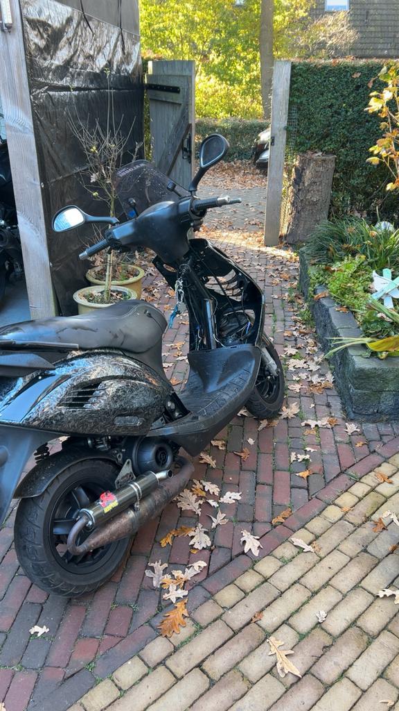 Piaggio zip 70cc 2t, Fietsen en Brommers, Scooters | Piaggio, Zo goed als nieuw, Zip, Tweetakt, Ophalen